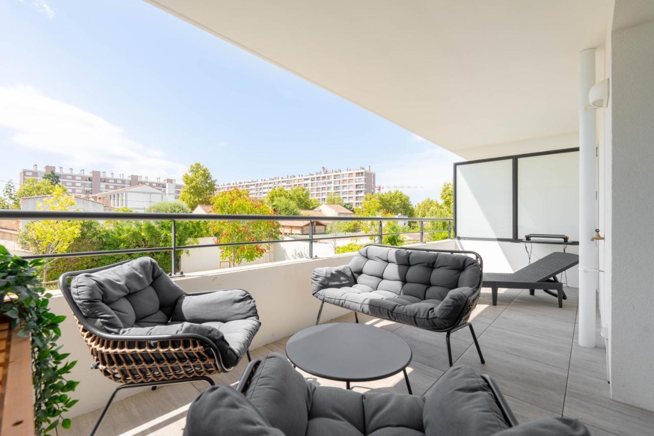 T2 Entre La Plage Et Le Velodrome-Terrasse / Parking Marseille Kültér fotó